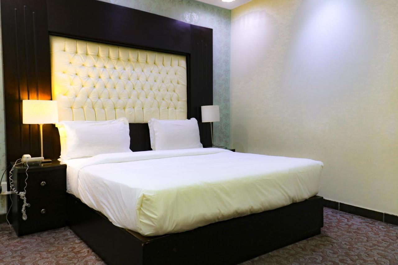 Al Farhan Ishbillia Riyadh